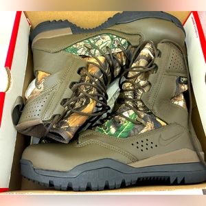 Nike SFB Field 2 8" Realtree Camo GoreTex Boots